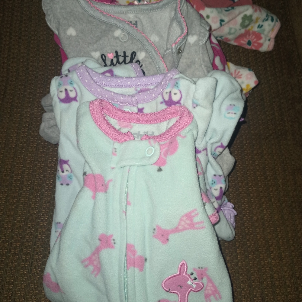 Carter fuzzy sleeper lot